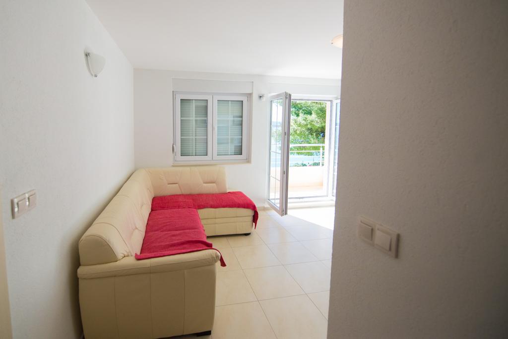 Apartments Karlo Baška Voda Værelse billede