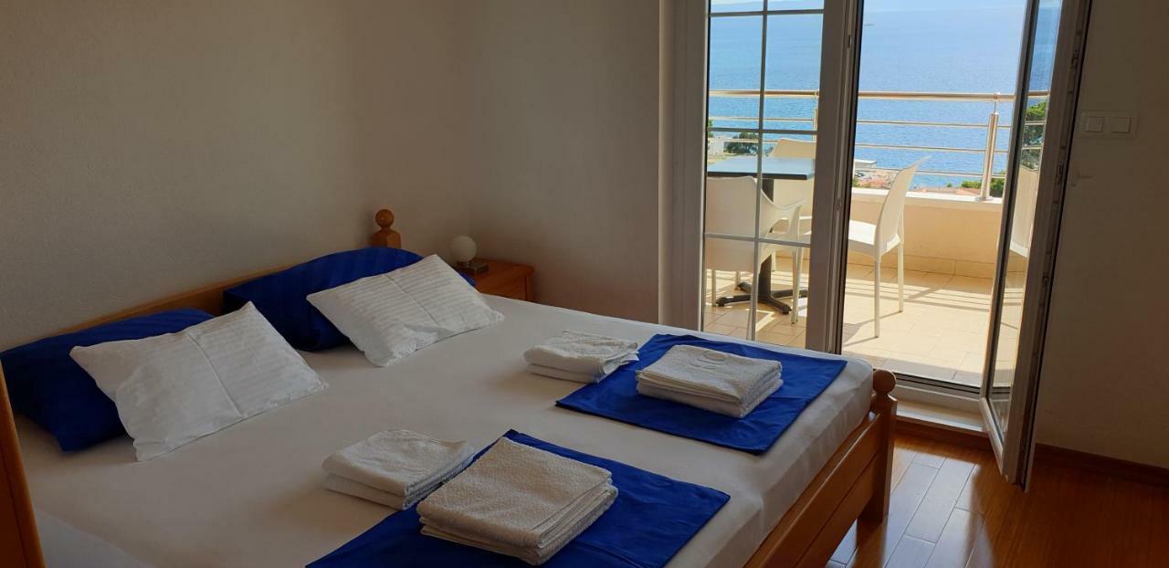 Apartments Karlo Baška Voda Eksteriør billede